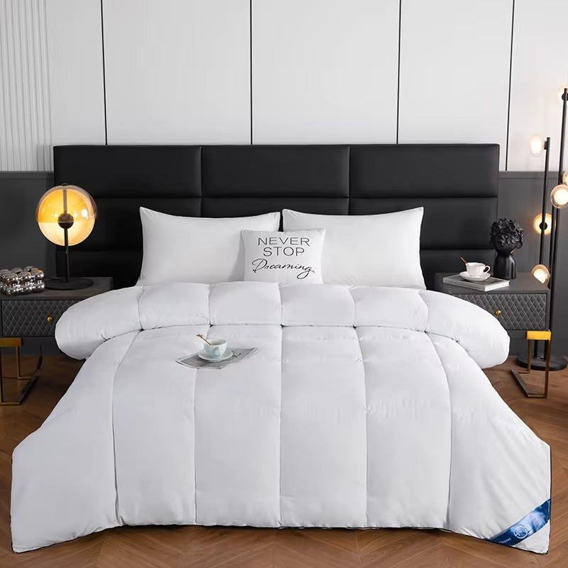 Luxury Hotel Style Duvet – Ultra Soft Lightweight & Warm Winter Comforter 150x200 (Queen/King)