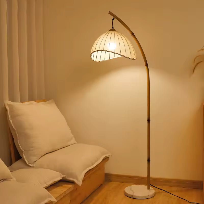 Japanese-Style Silent Lantern LED Lamp – Floor & Table Lighting for Reading & Ambient Decor