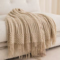 Luxury Oversized Knitted Throw Blanket – Vintage Farmhouse Style with Tassels, Thick Cozy Bedspread